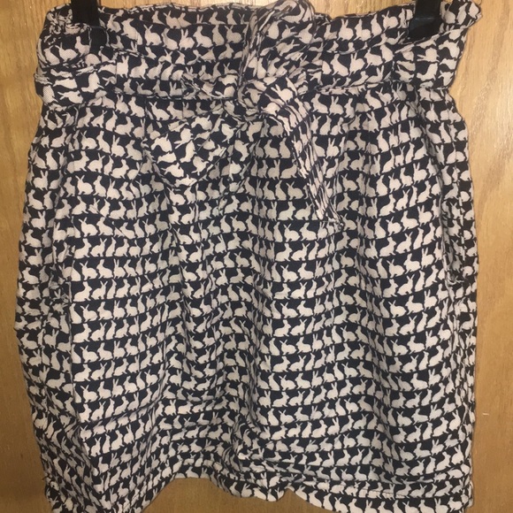 Divided by H&M pocket short skirt - bunny pattern - Picture 2 of 4